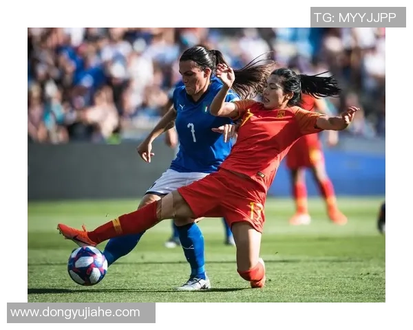 华坤足球携手青少年培养计划助力中国足球未来发展与国际交流